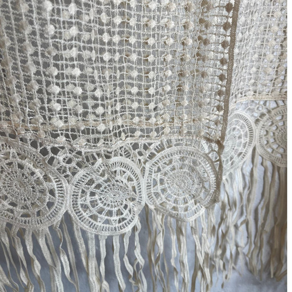 NWT Rooted Soul Creme Crocheted Fringe Boho Western Rodeo Cowgirl Lace Vest - Picture 6 of 8